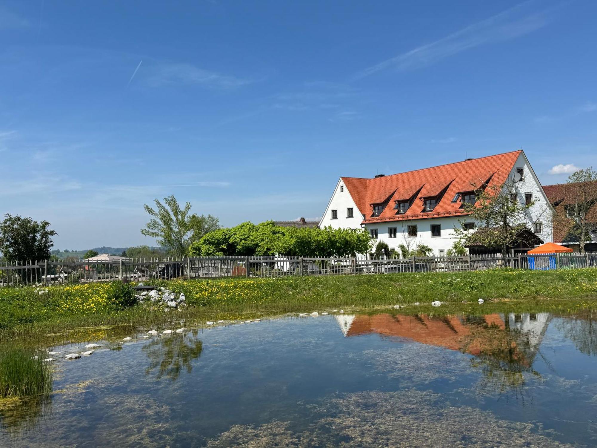 Hotel Montfort-Schloessle リンダウ エクステリア 写真