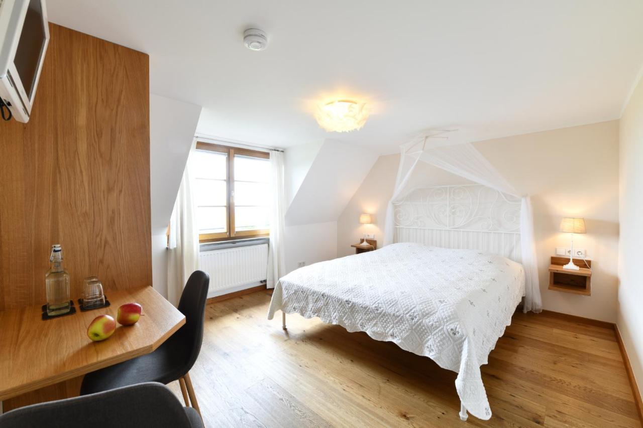 Hotel Montfort-Schloessle リンダウ エクステリア 写真